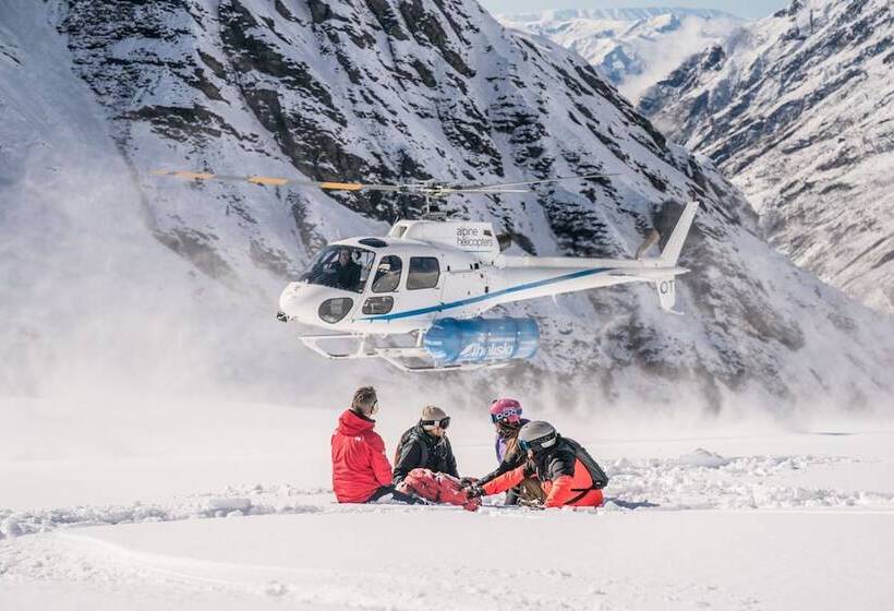 호텔 Minaret Station Alpine Lodge