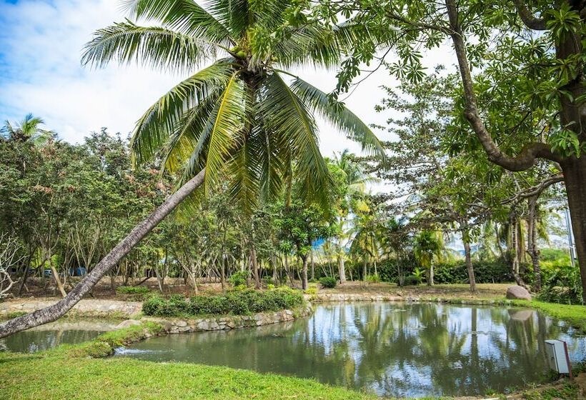 בית מלון כפרי Pearl River Nantian Hot Spring Resort