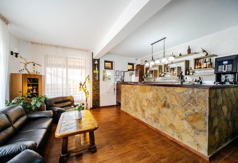 Отель Pension Valeria