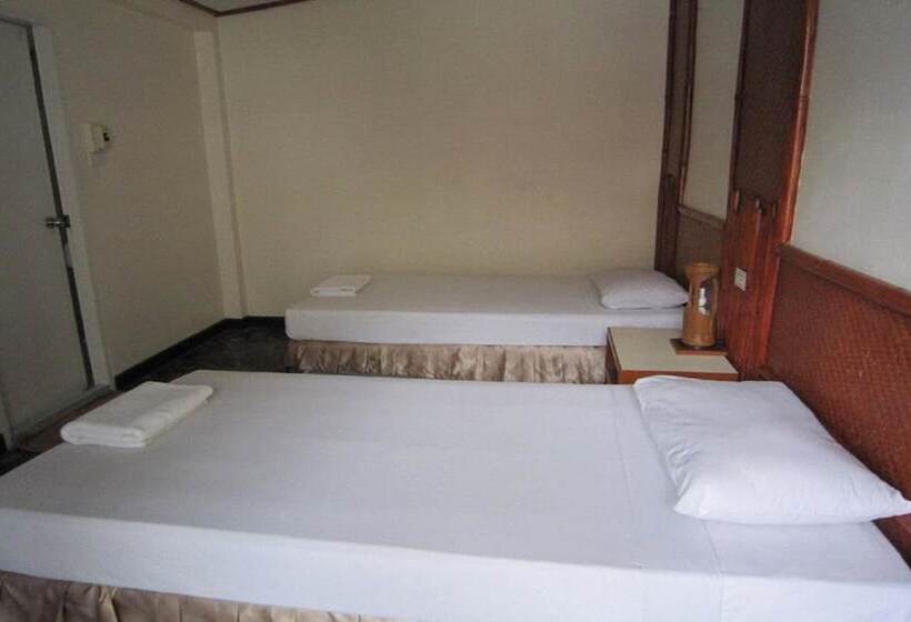 בית מלון כפרי Phi Phi Inn