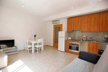 هتل Residencial Claudia