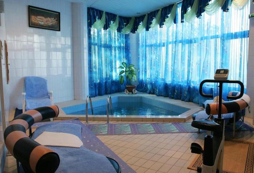 هتل Sanatorium Oktyabrskiy