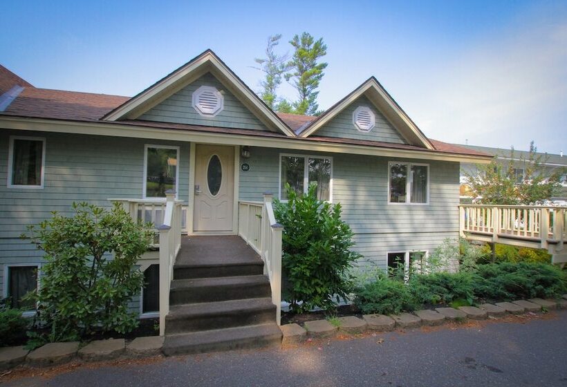 فندق Sheepscot Harbour Village Resort