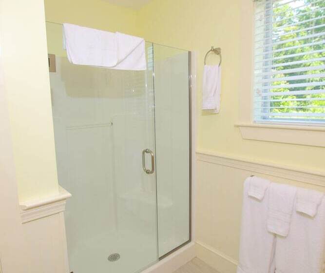 فندق Sheepscot Harbour Village Resort