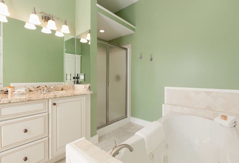 فندق Sheepscot Harbour Village Resort