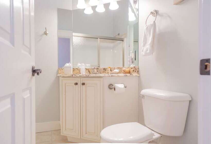 فندق Sheepscot Harbour Village Resort