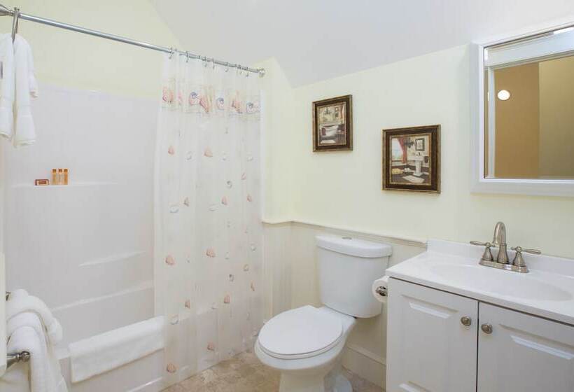 فندق Sheepscot Harbour Village Resort