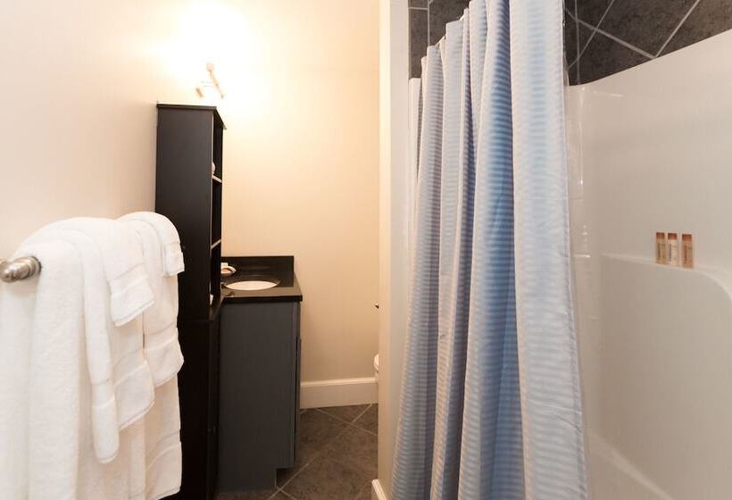 فندق Sheepscot Harbour Village Resort