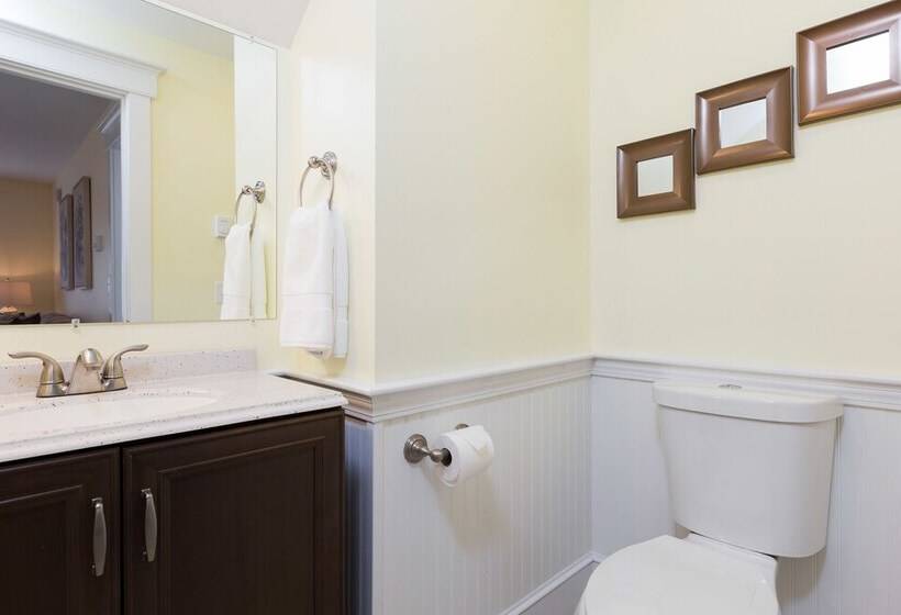 فندق Sheepscot Harbour Village Resort