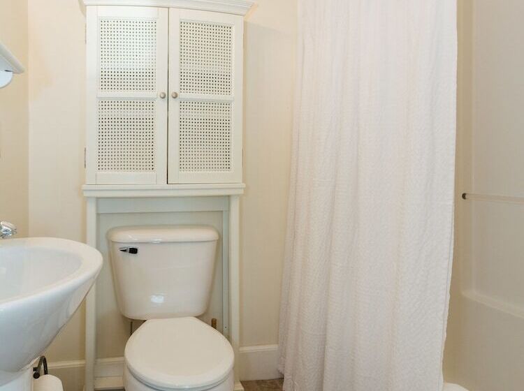 فندق Sheepscot Harbour Village Resort