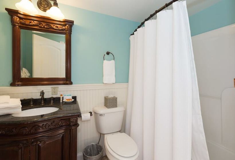 فندق Sheepscot Harbour Village Resort