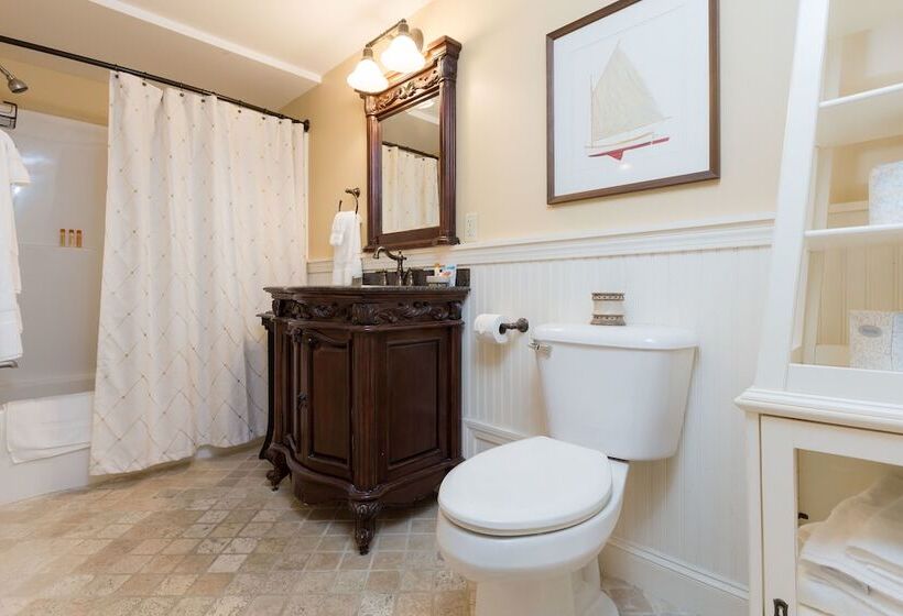 فندق Sheepscot Harbour Village Resort