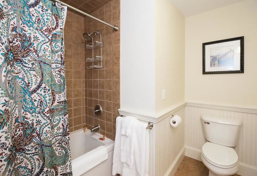 فندق Sheepscot Harbour Village Resort