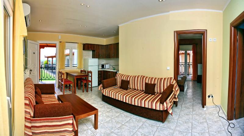 酒店 Yakinthos Garden