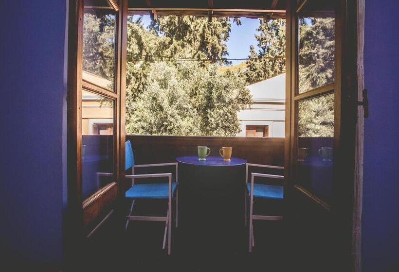 Karnayo Traditional Houses