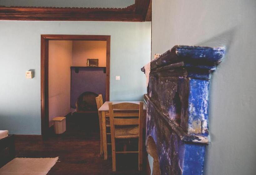 Karnayo Traditional Houses