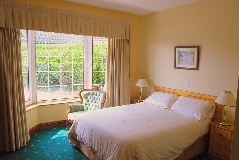 Killarney House Bed & Breakfast