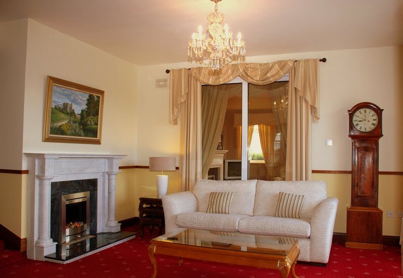 Killarney House Bed & Breakfast
