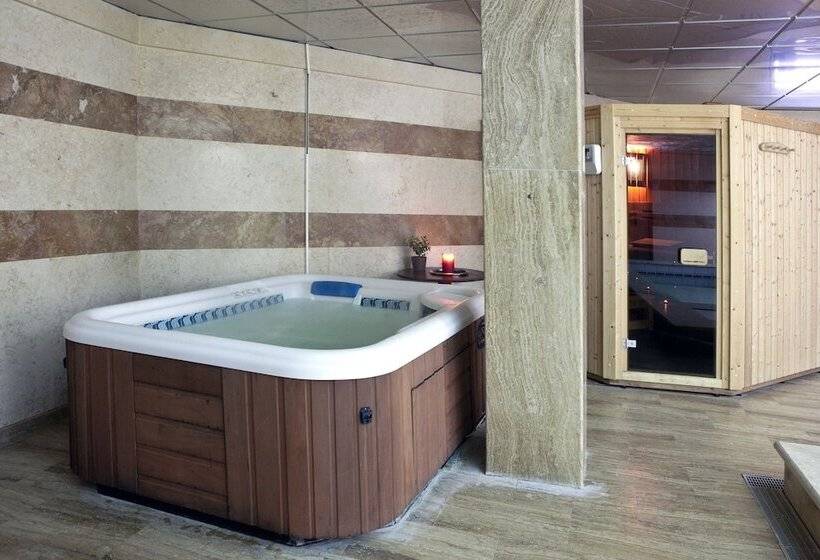 Lithos Hotel & Spa