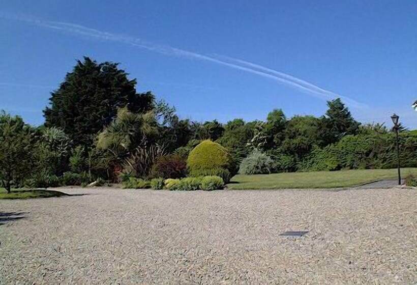 Old Orchard Lodge Bed And Breakfast