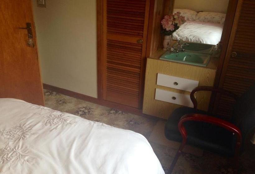 ベッドアンドブレックファースト Palm Grove Guesthouse