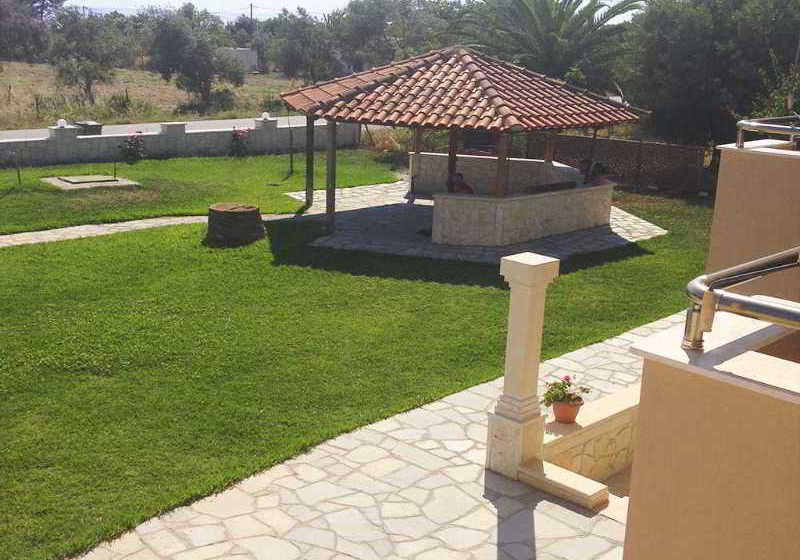 Paradisos Apartments