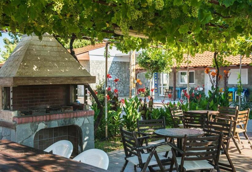 Santa Rosa Hotel & Beach