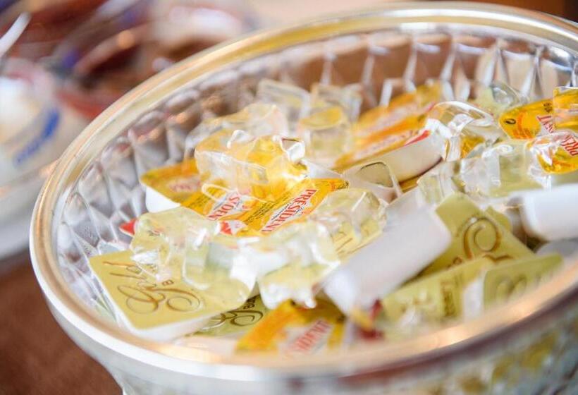 Santa Rosa Hotel & Beach