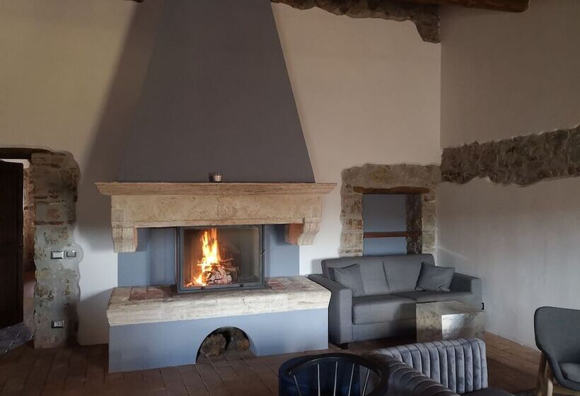 Vin Hotel   Wine Resort And Agriturismo Montieri