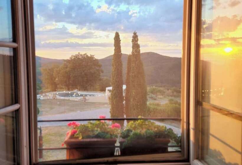 Vin Hotel   Wine Resort And Agriturismo Montieri