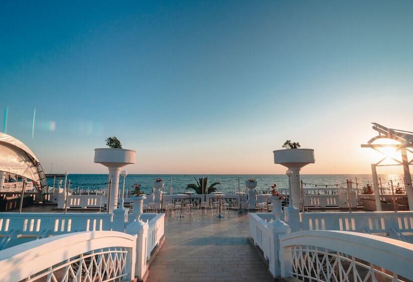 Zvyozdny Hotel Wellness & Spa