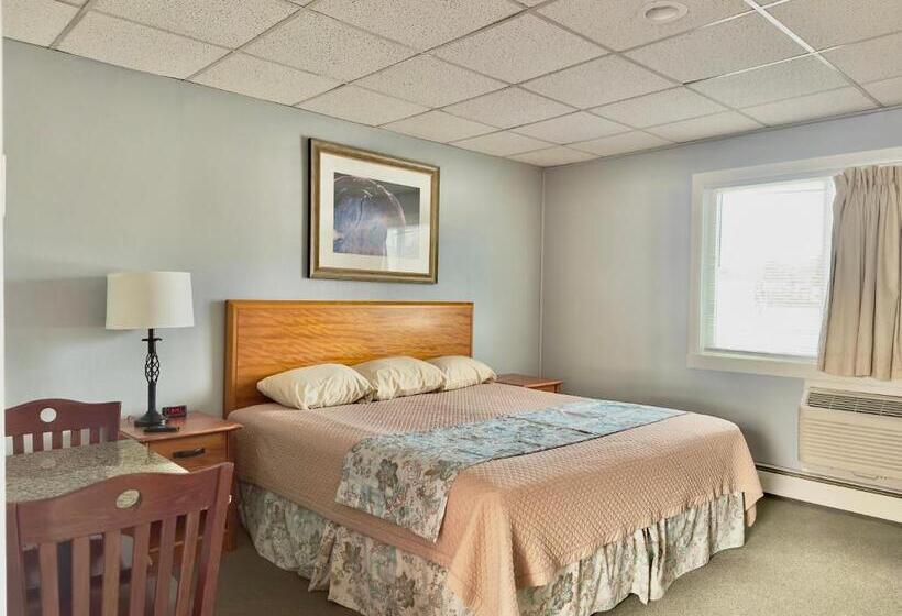 Colonial Valley Motel