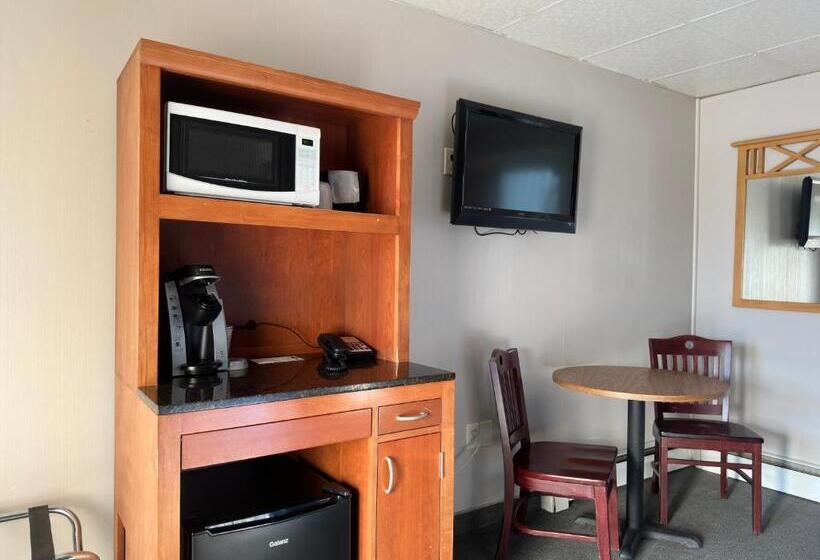 Colonial Valley Motel