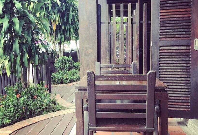 בית מלון כפרי Ancient Luang Prabang