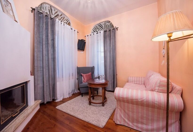 酒店 Archontiko Argyro