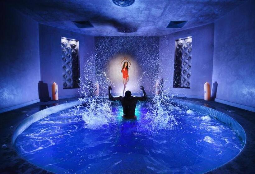 فندق Arte Spa & Park