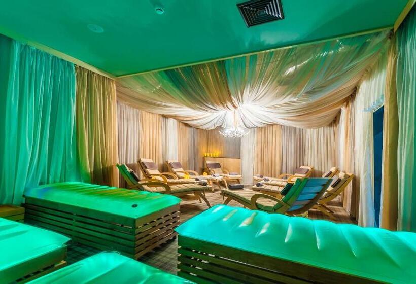 فندق Arte Spa & Park