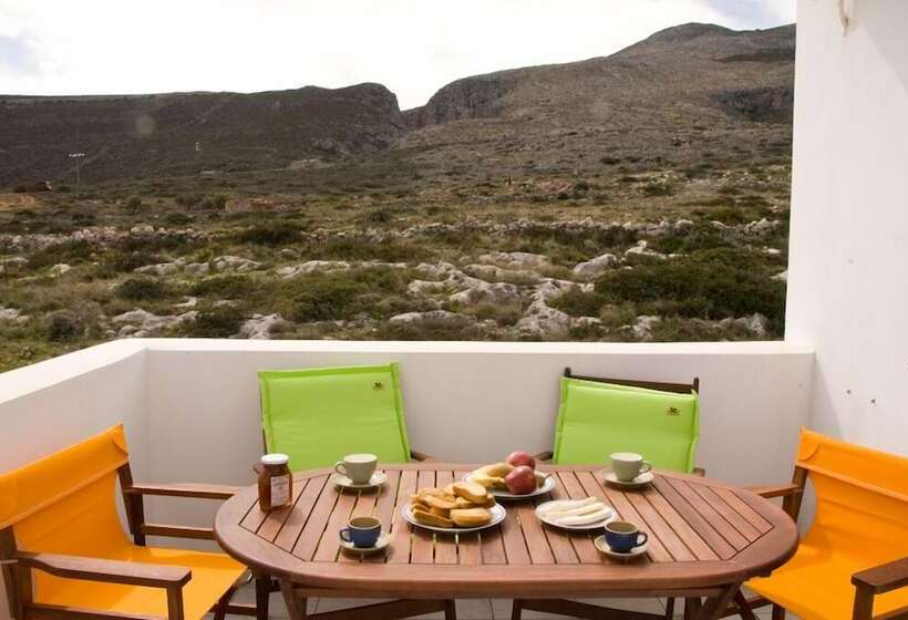 فندق Athena Apartments & Studios