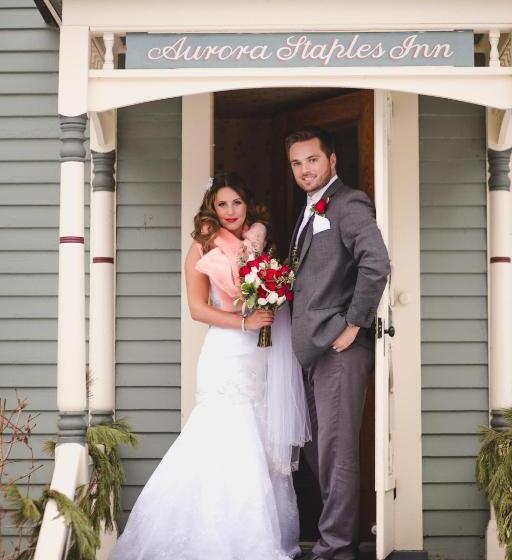 فندق Aurora Staples Inn