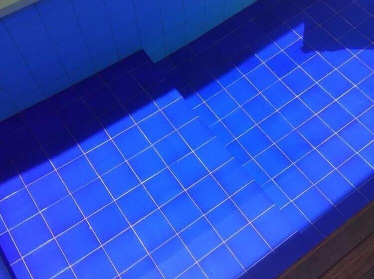 בית מלון כפרי Bali Paradise Suites Seminyak