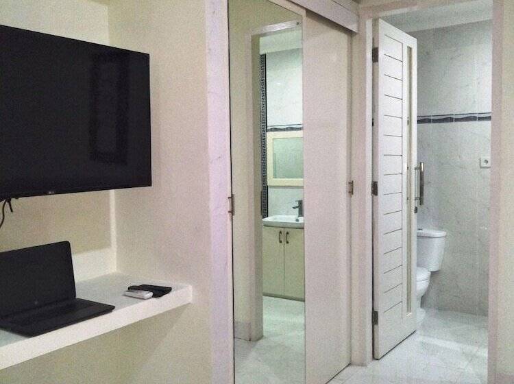 בית מלון כפרי Bali Paradise Suites Seminyak