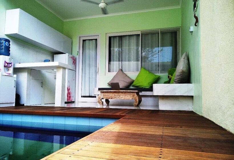 בית מלון כפרי Bali Paradise Suites Seminyak