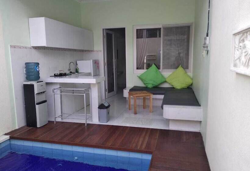 בית מלון כפרי Bali Paradise Suites Seminyak