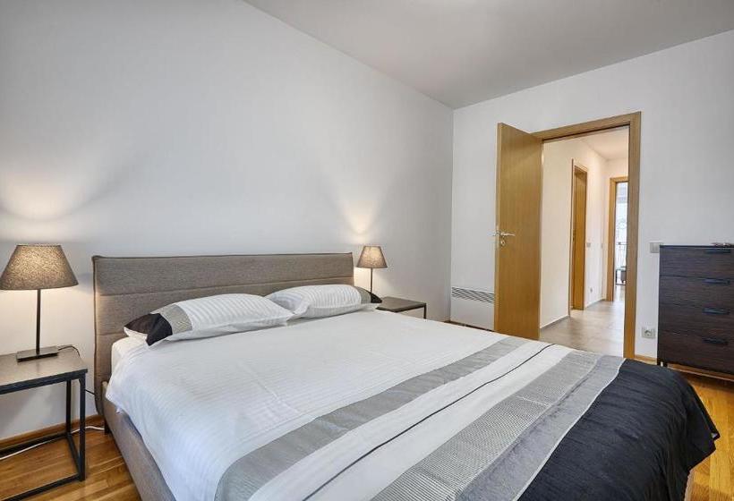 호텔 Baratero Club Apartments