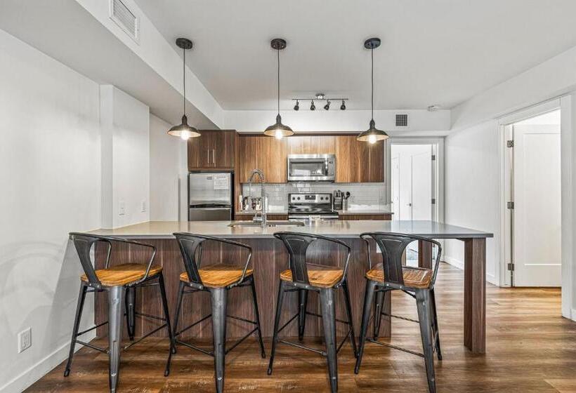 호텔 Basecamp Resorts Canmore