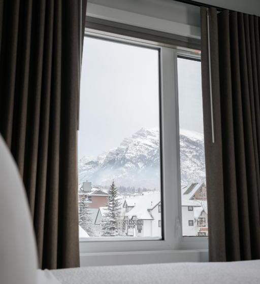 호텔 Basecamp Resorts Canmore