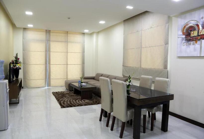 هتل Belle Tower Apartments