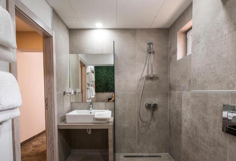 בית מלון כפרי Caro Apartments & Rooms