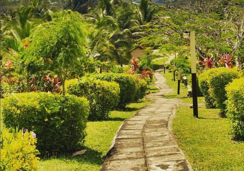 ホテル Cassia Hill Resort