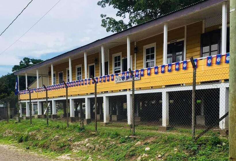 ホテル Cassia Hill Resort